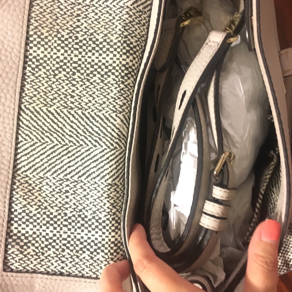 Rebecca Minkoff Jules light grey satchel bag.